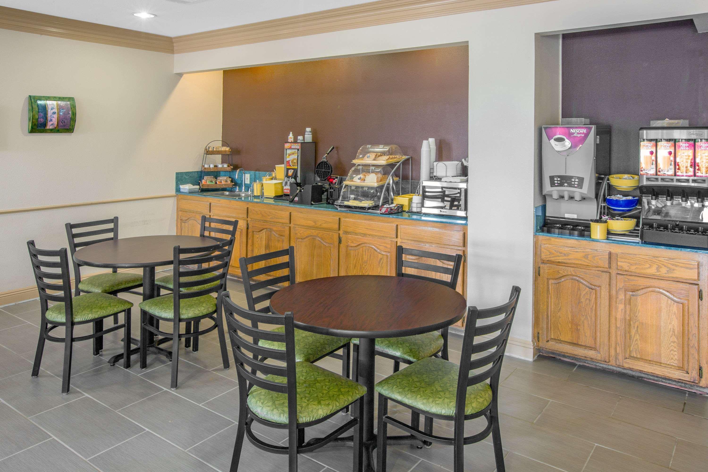 Days Inn By Wyndham Denham Springs-Baton Rouge East Zewnętrze zdjęcie